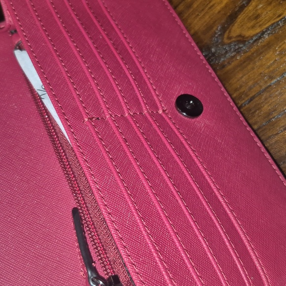 Calvin Klein Cranberry Crossbody Chain Wallet Bag - Picture 7 of 10